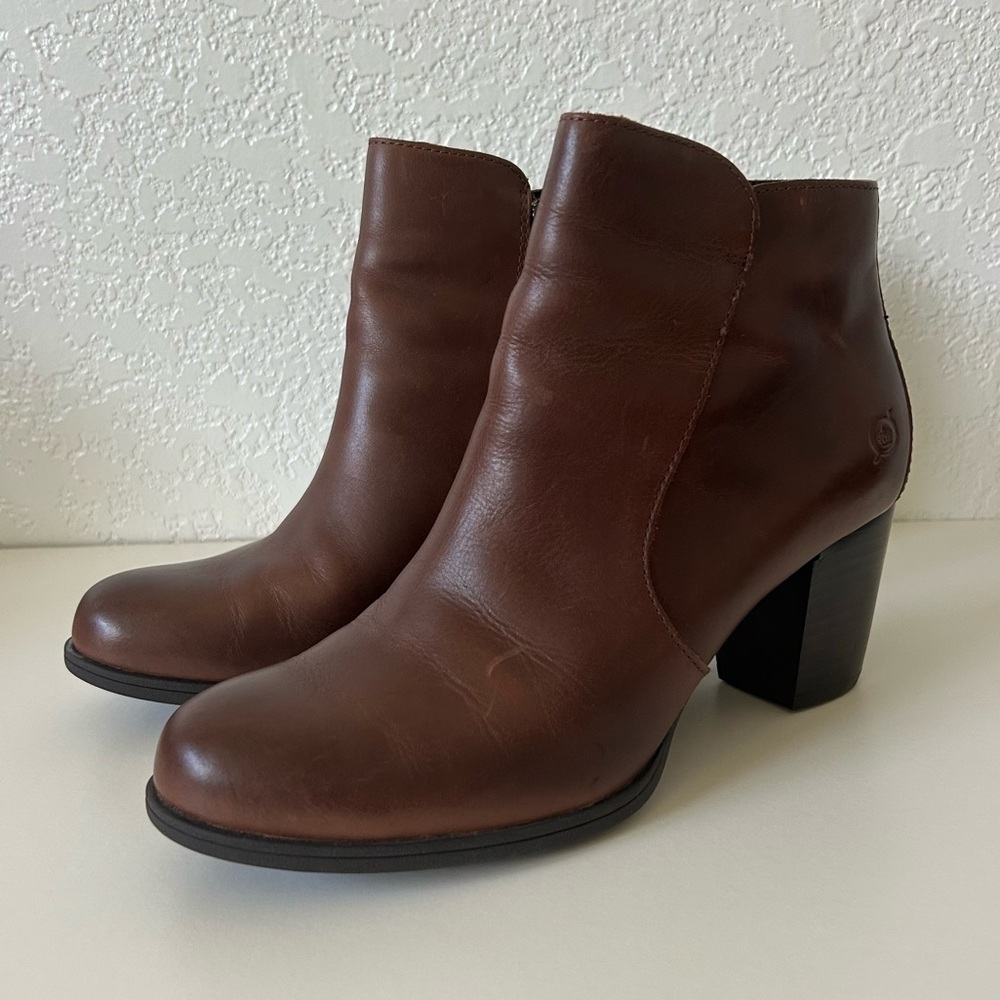 Born Shoes Co Chocolate Brown Leather Booties Block Heel Booties